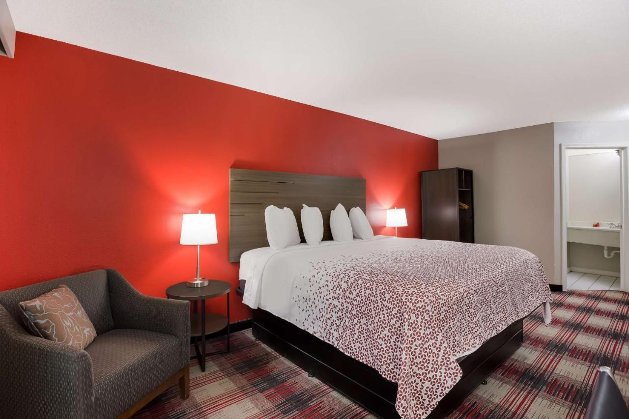 Surestay Hotel By Best Western Higginsville Экстерьер фото