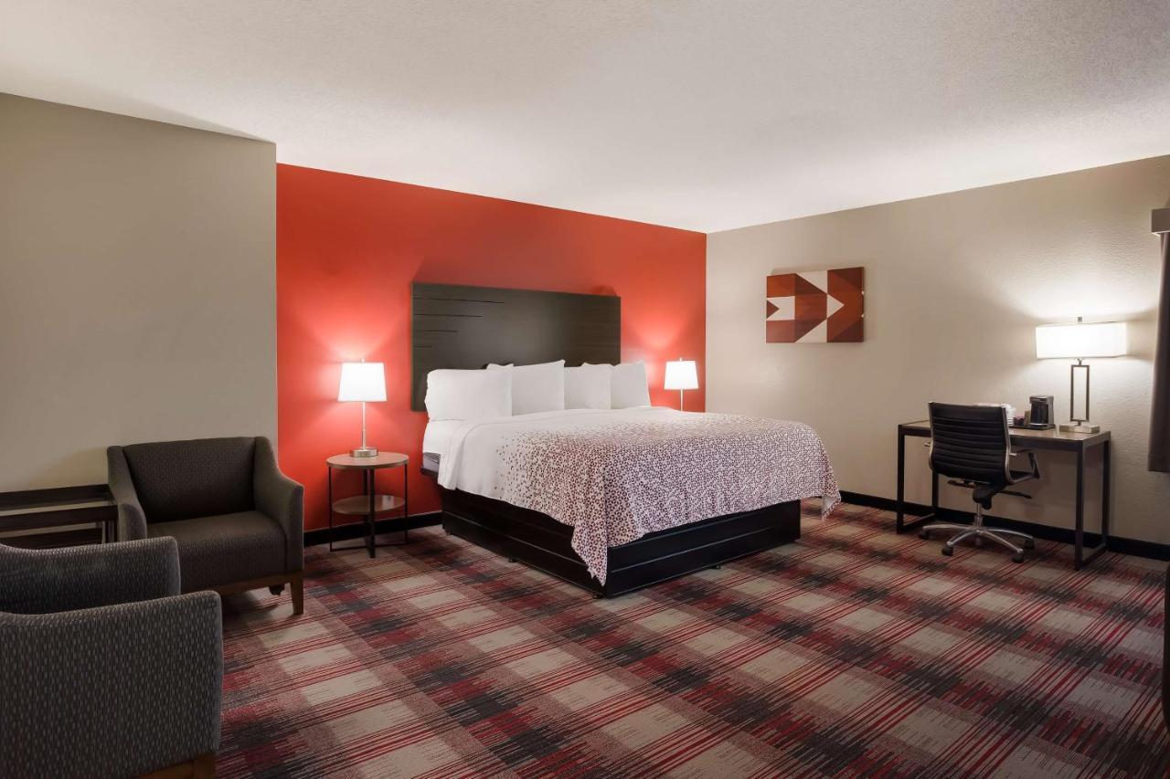 Surestay Hotel By Best Western Higginsville Экстерьер фото